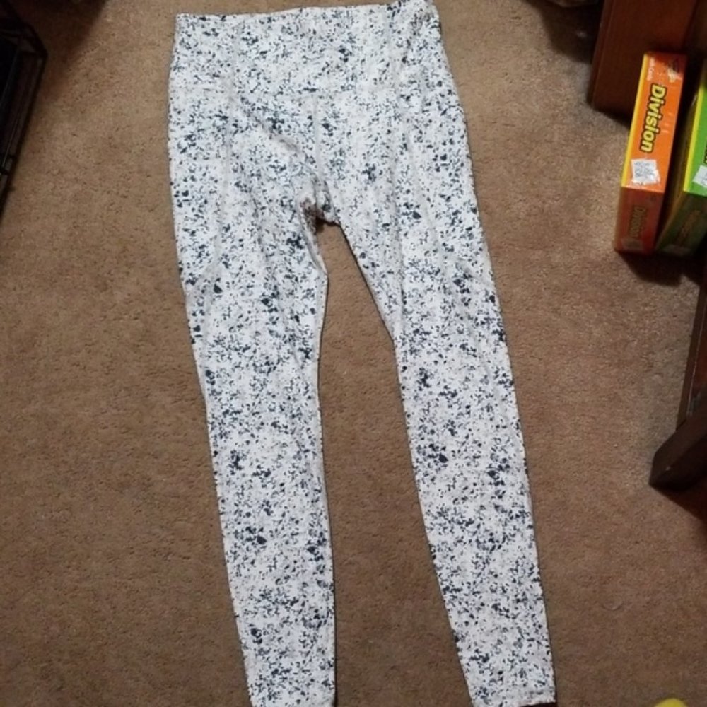 Athleta Salutation Tights